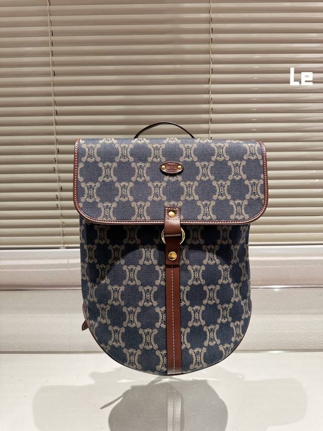 中古牛仔 Celine2024最新款中古系列 全网第-弹 我这可是全网第一弹呀 绝对新鲜出炉 巴塞罗那celine专卖店也只此一只 据柜姐讲也是刚刚上架 而且价