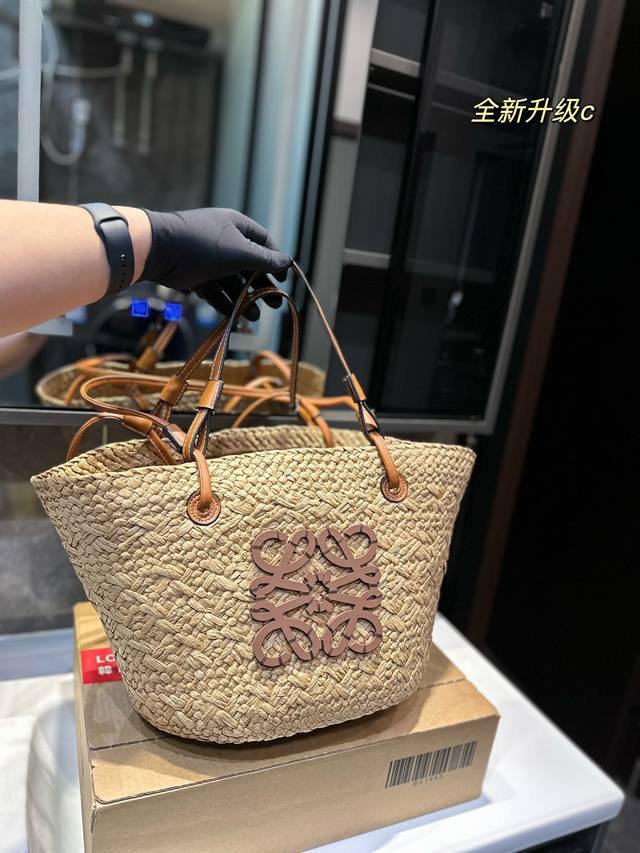 Loewe罗意威 Anagram Basket刺绣徽标草编织购物袋菜篮子 21夏季新款草编包basket Bag 菜篮子 编织拼皮购物袋沙滩度假手提包 尺寸 2