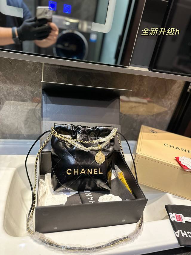 折叠飞机礼盒 Chanel 2023Ss迷你垃圾袋#大爆款预测 天呐chanel Mini垃圾袋也太美了叭颐 预测下一个大爆款翻 好想拥有 #香奈儿垃圾袋 #C - 点击图像关闭