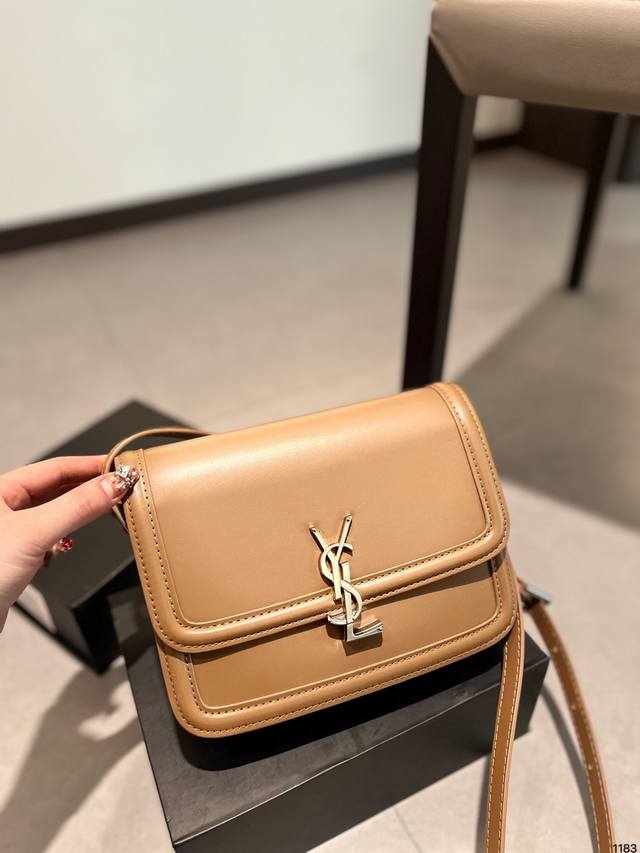 Ysl豆腐包 2020 It Bag_必火爆款 Ysl Solferino 原厂细牙签纹box牛皮 手感及皮面的柔韧度都非常好 全新设计的 L 字母上下对半开扣