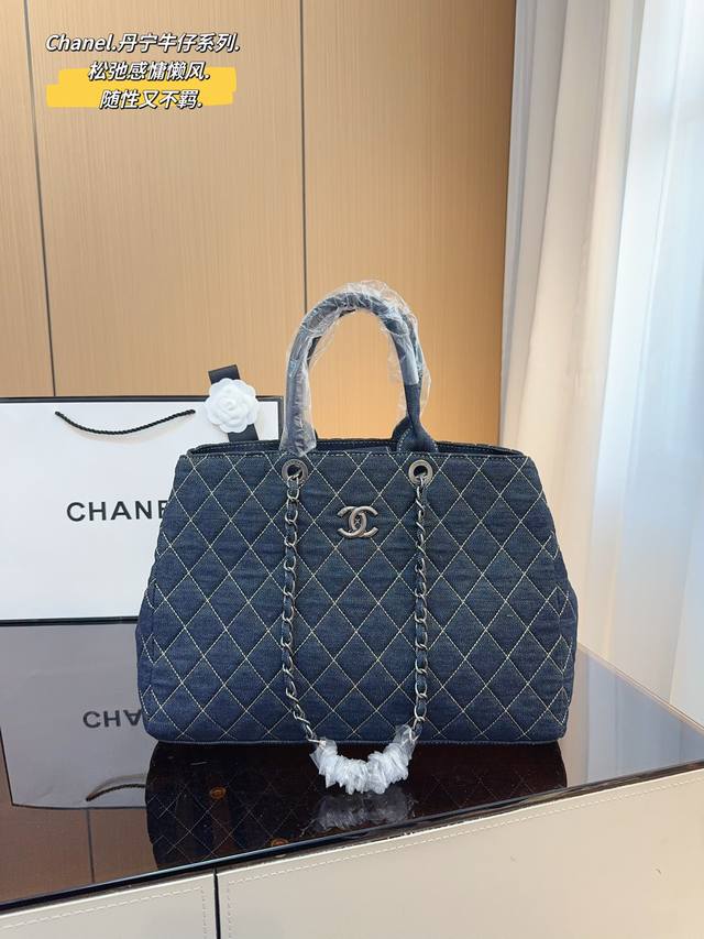 Chanel香奈儿 24S新款 购物袋 牛仔bag 手感超级好 原版五金 超级大牌 以华丽高贵的外形成为当下最炙手可热之作人手必备 明星热捧 精匠之作 尺寸 3