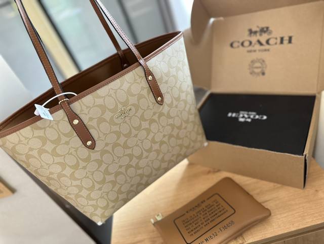 双面 礼盒包装 Coach 可以装下全世界的tote包 集美冲鸭 渠道货 蔻家奥莱托特包来咯 时尚又复古 最近老花风刮满了时尚圈 使用与时尚并存的包包就是它今年 - 点击图像关闭