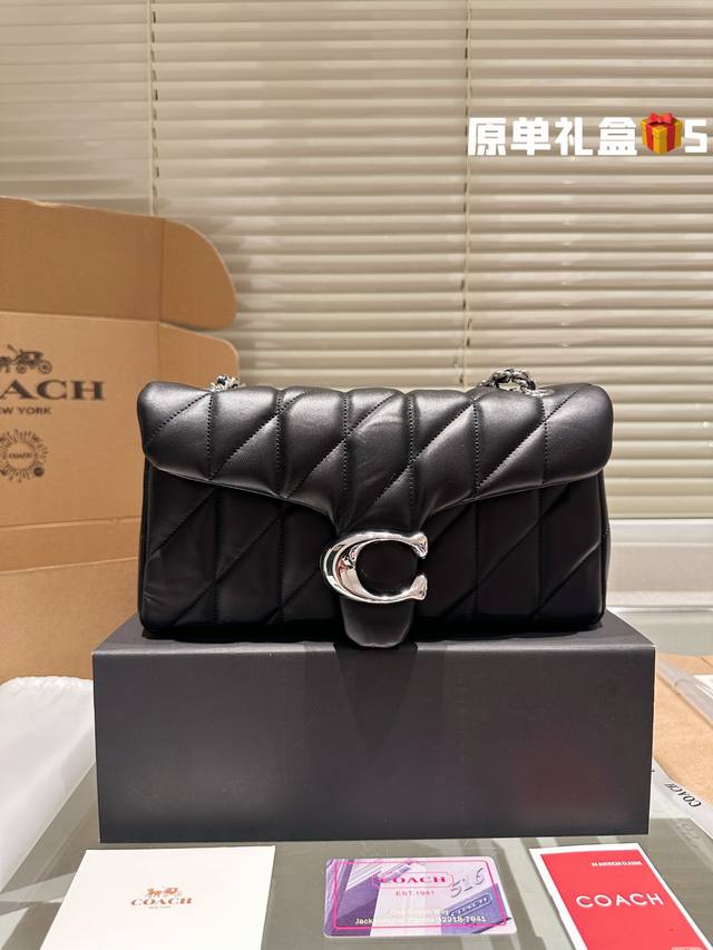 顶级小羊皮 Coach All Black链条 Otabby 系列新款 Coach 链条 包包天花板来啦 暗黑系高级感拉满的全黑金属扣 金属链条 名 甜酷女孩一