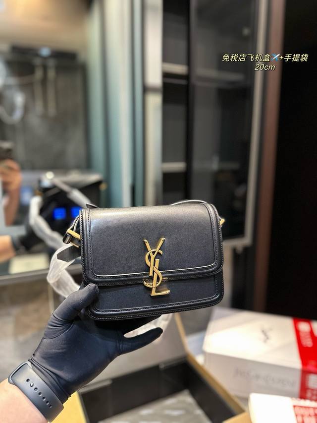 折叠飞机礼盒 Ysl豆腐包 Ibag_必火爆款 Ysi Solterino 手感及皮面的柔韧度都非常好 全新设计的 字母上下对半开扣 尺寸小号 20 15Cm