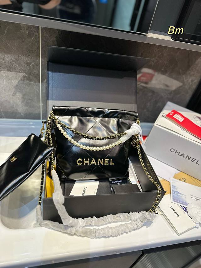 折叠礼盒 Chanel香奈儿 全新尺寸 Mini 垃圾袋 Bag 手感超级好 原版五金 超级大牌 以华丽高贵的外形成为当下最炙手可热之作人手必备 明星热捧 精匠