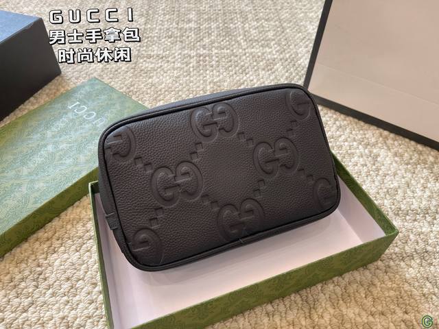 配盒 酷奇gucci 男士手拿包 经典配色 彰显品牌的标志性风格 暗纹logo的点缀 展现品牌的时尚气息与独特魅力 经典款式 永不过时 让你随时散发自信风采 尺