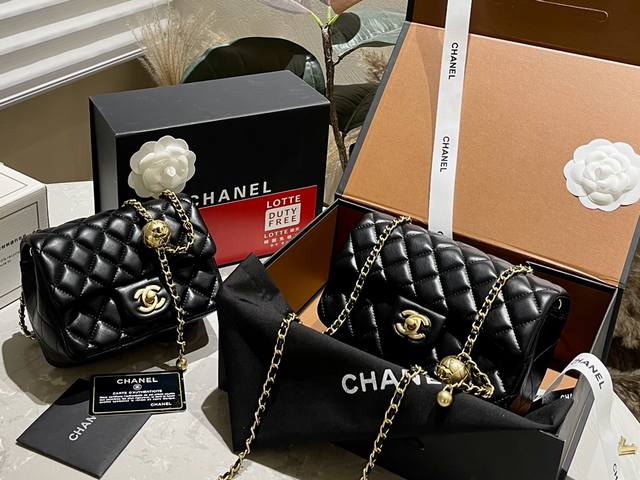 原版皮 折叠礼盒+官网飞机箱 Chanel 小金球方胖子 调节扣 New Arrival 最美方胖子人间香奈儿 白富美小姐姐必备款 单独夸最让人挪不开眼 就是小 - 点击图像关闭