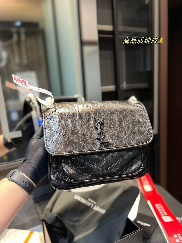 折叠礼盒飞机盒 进口原版牛皮白色古银五金超高品质得见 顶级版 新品logo纯皮包裹ysl 原单尾货 高级专柜御用报纸纹头层皮 原版五金 全球热销的slp Nik - 点击图像关闭