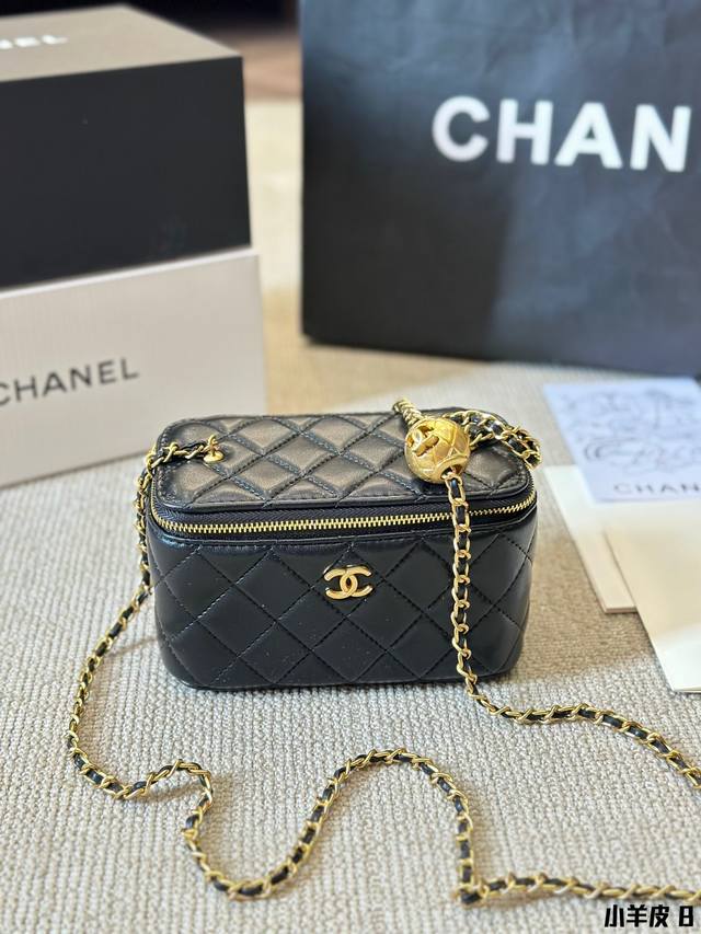 复刻版 小羊皮 Chanel24S 金球羊皮黑色长盒子 Chanel 24S 羊皮长盒子 羊皮看起来有高贵范 喜欢的人依然很爱 羊皮娇贵一些些 字母手柄一样的美