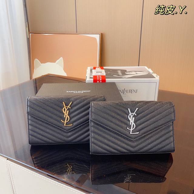 配飞机折叠礼盒 Ysl 圣罗兰v格 信封包 S*Int Laurent 链条包 圣罗兰 Ysl 专柜永恒经典同步款 来自最新一季的绝妙设计 包身廓形类似邮差 经