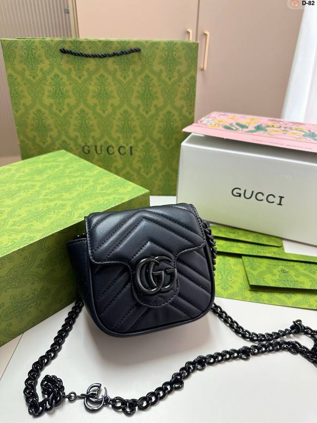 Gucci酷奇方胖子gg Marmont 迷你方胖子 Gucci新款小可爱震撼来袭 宝宝们 绝对绝对的下一个爆款 D-82尺寸11.7.12 折叠盒飞机盒