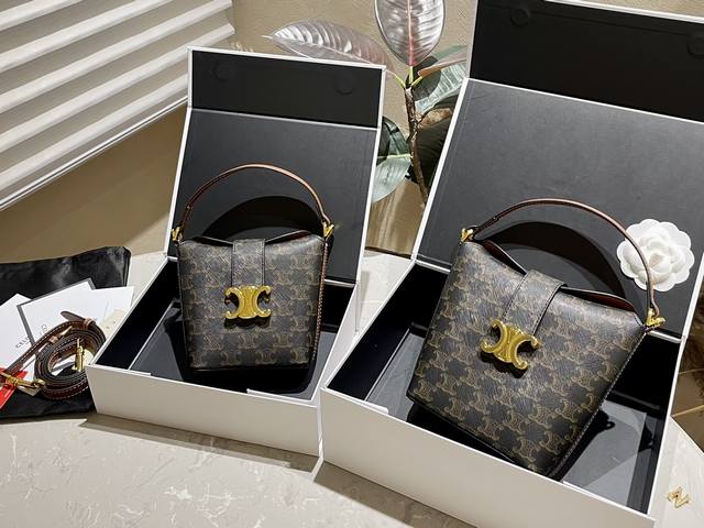 折叠礼盒 证书 Celine24早春新品，Mini薯条包来喽 实物真的好可爱，斜挎手拎尺寸13*15/15*18