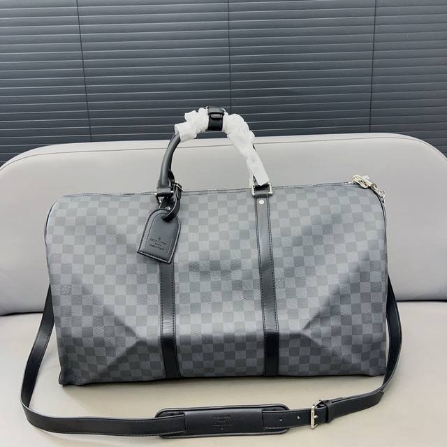 Louisvuitton 路易威登 Keepall 55 旅行袋 手提包袋 机场包 采用精湛镶嵌细工，实物拍摄 原厂原版面料 配送防尘袋 55 X 30