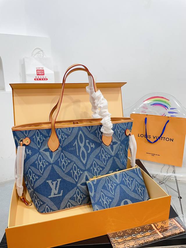 送丝巾 折叠礼盒 Lv 中古 牛仔 Nf Neverfull 购物袋！入门级的款式哦！绝对的终身款！此物经典不言而喻！街拍和实用都是非常nb的选