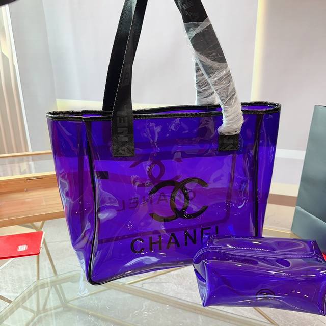 Size：36×32 Chanel香奈儿果冻购物袋沙滩果冻包 子母购物袋这是什么神仙包，容量超大搭配大胆果冻透明材质 十分亮眼 特别好看 Qr