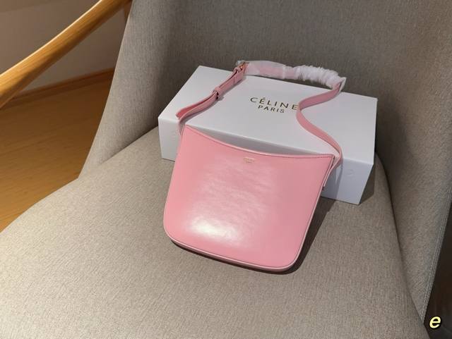 Celine 赛琳 Croque或法式极简腋下包 尺寸18 15Cm 礼盒包装