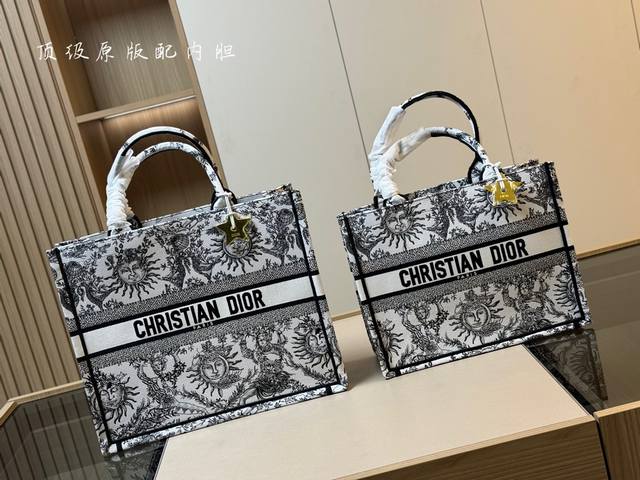 配折叠盒丝巾 Dior 原版布提花 Dior Book Tote今年最喜欢的一款购物袋 Tote我用的次数最多的包 迪奥因为容量超级大