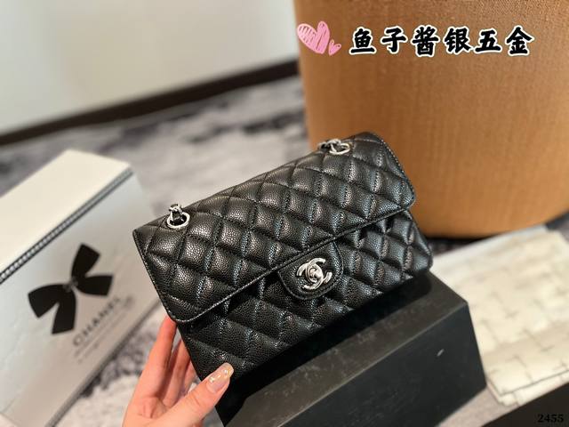 原单品质 “复刻版 Chanel 23Cm Cf ” Chanel礼盒专柜包装 无疑是个美胚子简直就是狙击小仙女们心脏的利器珍珠女孩的优