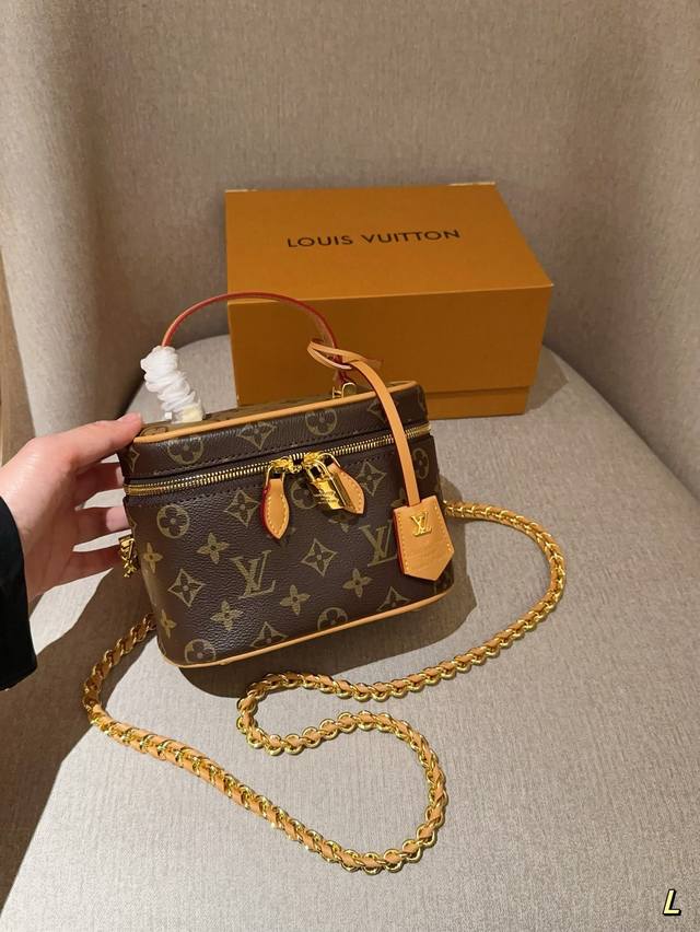 Louis Vuitton Lv路易威登 Vanity 链条包化妆包化妆箱 尺寸20Cm 礼盒包装