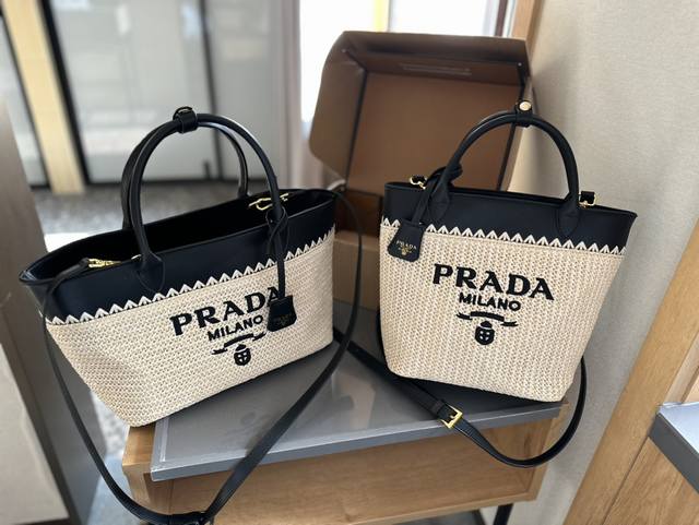 Prada 草编tote包 休闲百搭轻便实用！ 上身超好看草编系列 尺寸28.20/21.24