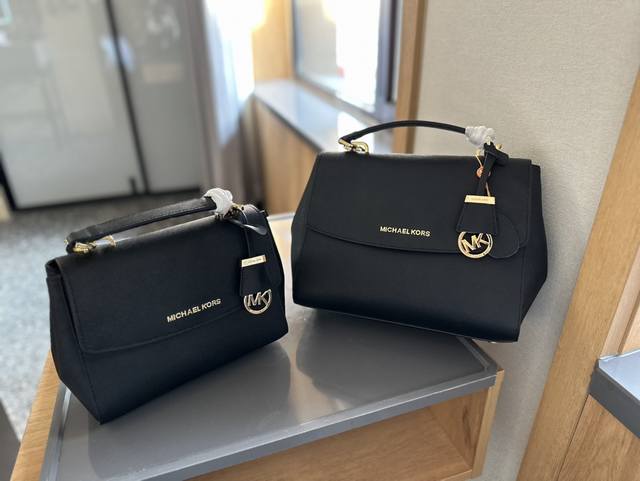 Mk十字纹牛皮剑桥包 Michael Kors Mk 纯原品 Mk专柜新款 专用原版手掌纹牛皮 尺寸23×10小 28×21大