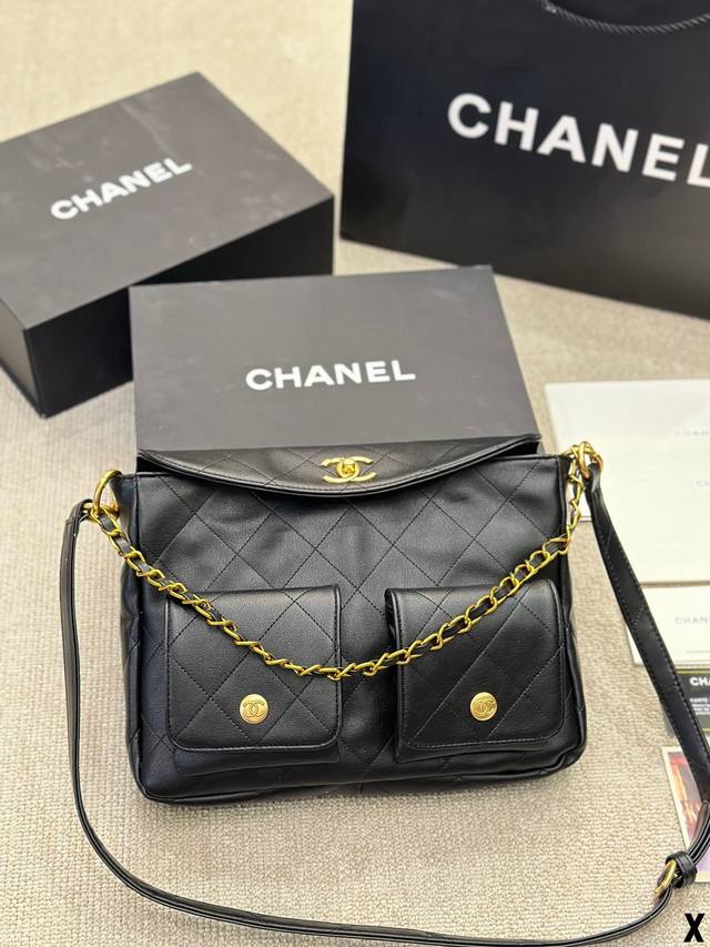 小羊皮 Chanel 2024新品包 小香牛皮最近好多明星都在背chanel 这款包是由老佛爷karl Lagerfeld和chanel现任创意