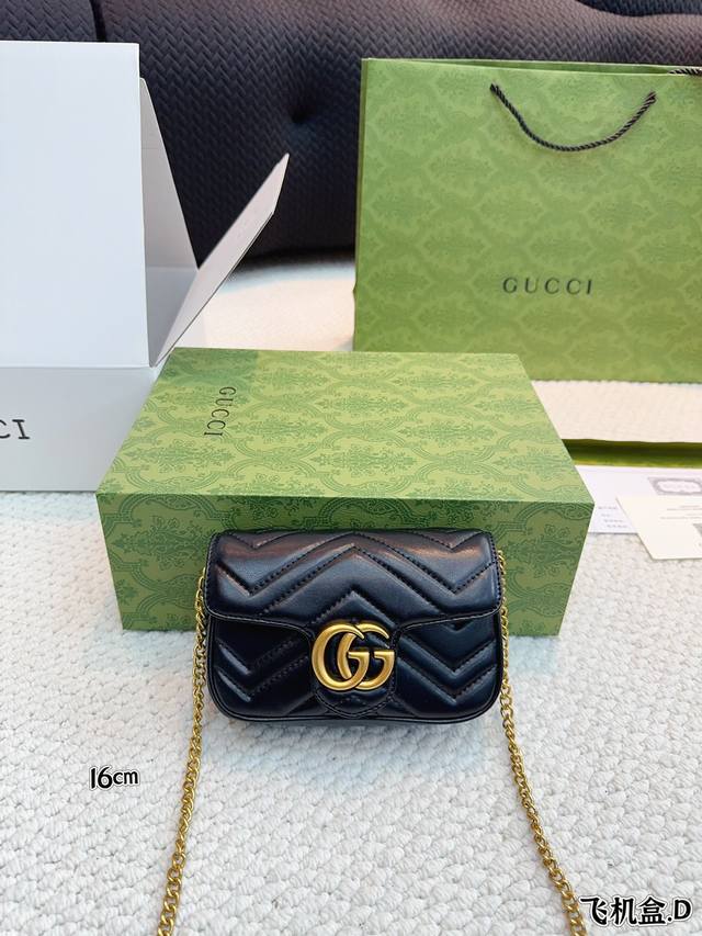 配飞机礼盒 Gucci 古驰 新款马蒙marmont 再现复古摩登 双g 刺绣爱心单肩包斜挎包女包 美到无法无天的款式 今年简直引领时尚最in元素[色]