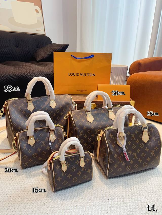 Lv Speedy 枕头包 无论版型 内里和专柜毫无差别 真正原版复刻 内里可拆卸 火遍全球的爆款机场大包 机车女神包 明星同款 贵气而充满活力的品牌设计风格