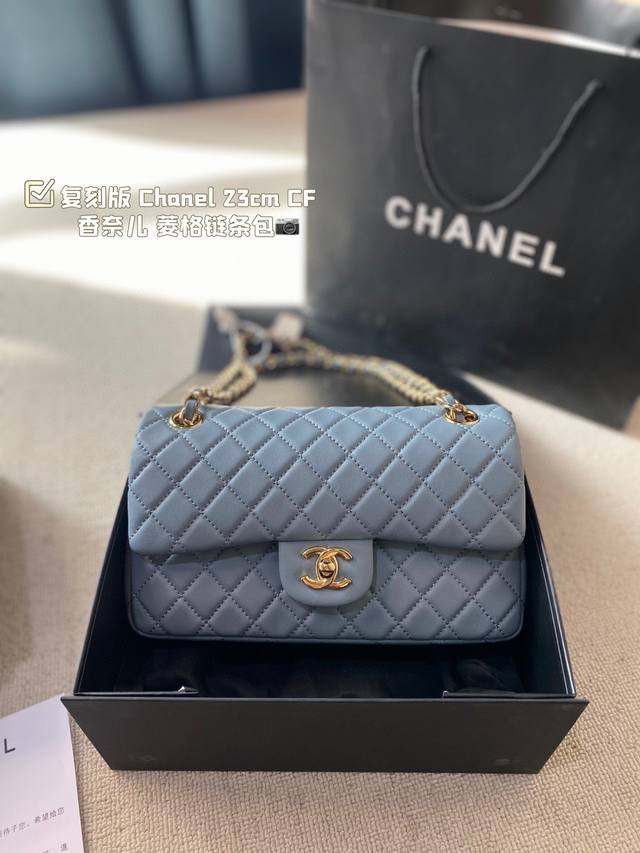 复刻版 Chanel 23Cm Cf ” 香奈儿chanel礼盒专柜包装 无疑是个美胚子简直就是狙击小仙女们心脏的利器珍珠女孩的优雅与温柔就像珍