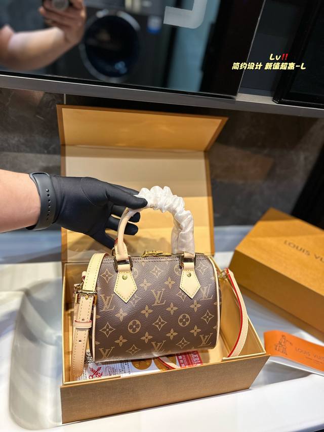 礼盒包装 Lv Speedy 20枕头包 Lv 新款系列 City Keepal手袋,全网首发 Lv Speedy Nano 枕头包这款retiro 手