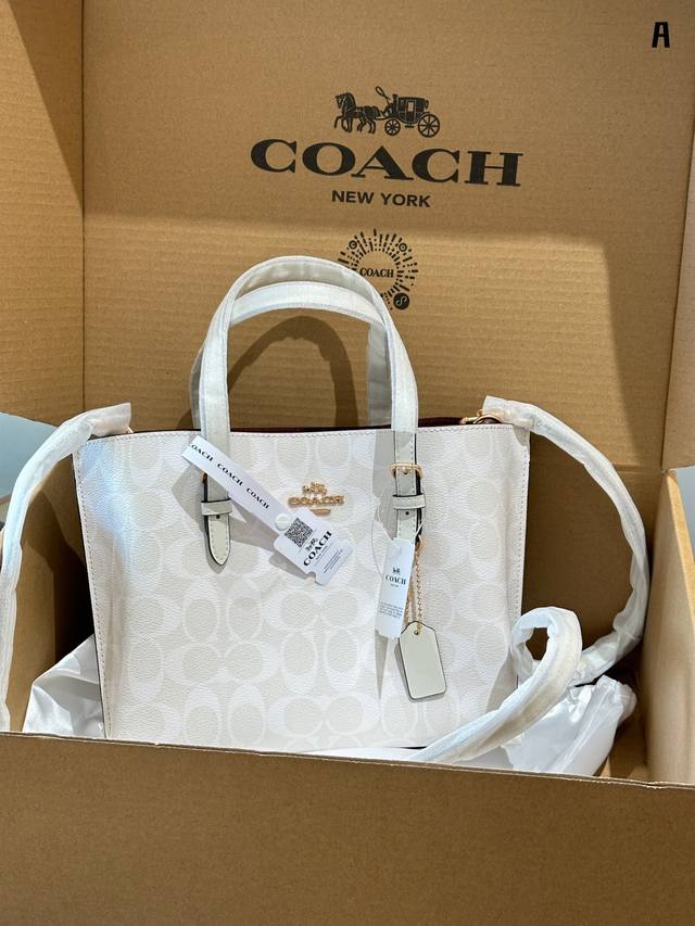 送礼首选coach Mollie Tote25托特包mollie小号托特包更加精致的感觉有没有 三隔层带拉链，超实用的小托特包 容量一点也不小，