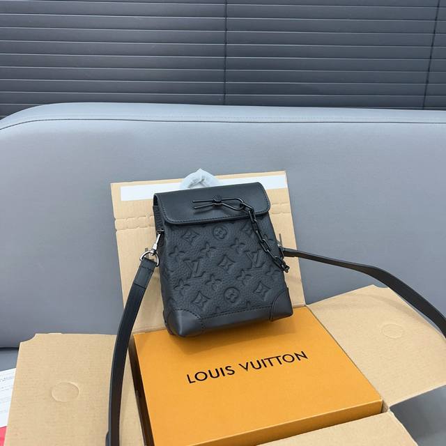 Louisvuitton 路易威登 Steamer Nano牛皮手袋 单肩包 情侣款斜挎包 采用精湛镶嵌细工，实物拍摄 原厂原版面料 配送防尘袋 折叠礼