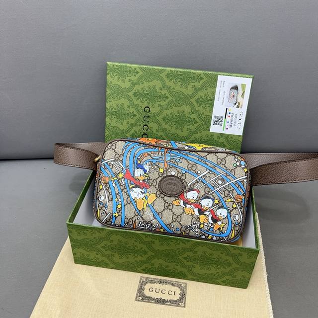 Gucci 古奇 Disney 联名系列 唐老鸭gg腰包 斜挎包 胸包 采用精湛镶嵌细工，经典百搭 实物拍摄 原厂原版面料 配送防尘袋 礼盒 14 X