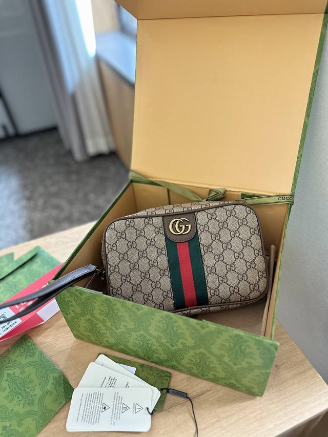 礼盒包装 Gucci Ophidia系列gg男士手拿包 零钱包 尺寸23Cm