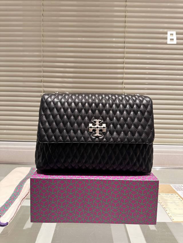 配折叠礼盒 Tory Burch / 托里伯奇 大小适中.原单开模定制 五金内衬镂空logo 内带产地标进口面料手感质感超级好更耐磨！亮泽五金不褪色 单