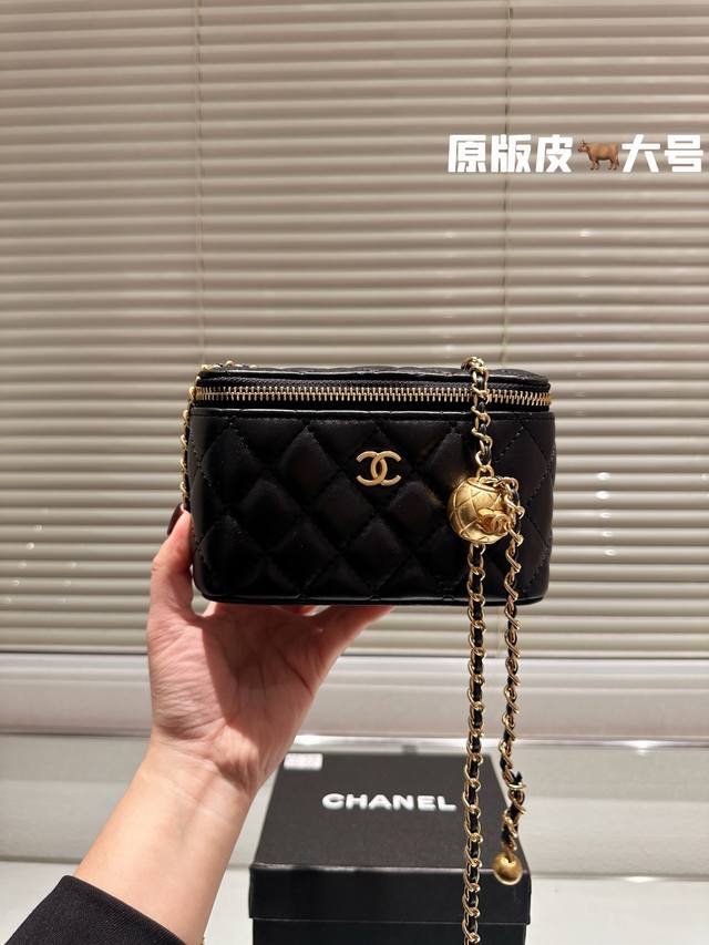 纯皮 Chanel新品 金球箱子包 牛皮质地 时装/休闲 不挑衣服 尺寸20Cm 13Cm