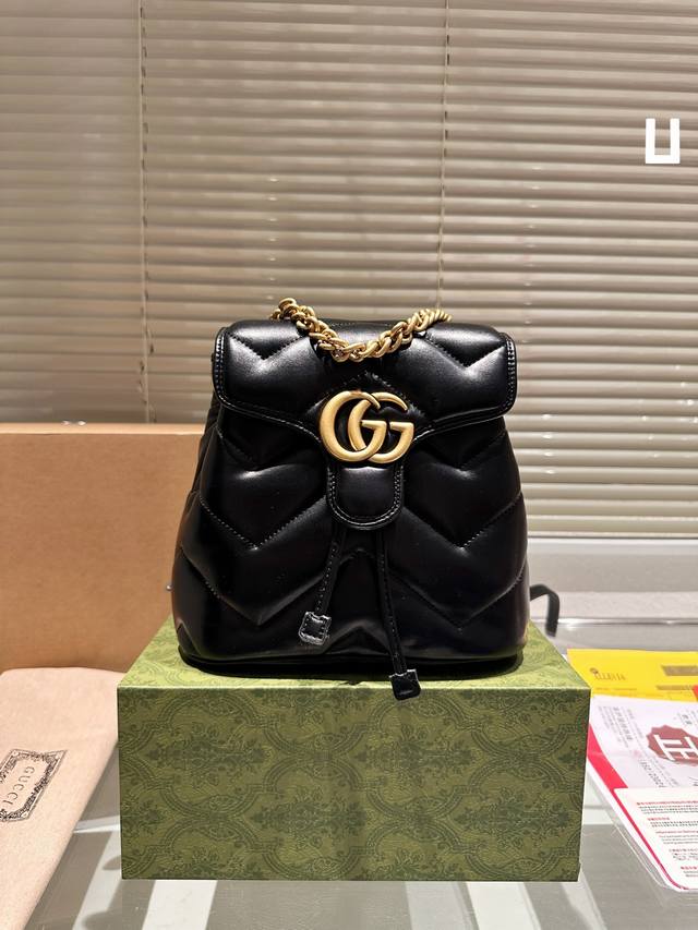 原厂皮 牛皮 折叠礼盒 官网飞机箱 全套乐天发票 Gucci 新品双肩包 原版品质！精工制作 Gucci/古奇 经典调配件 Gucci 古奇最新