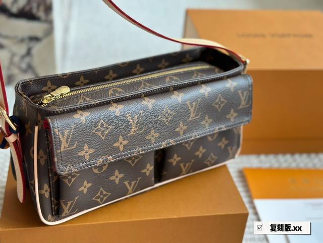 Lv中古包分享|骆驼 Lv中古包又一位当红炸子鸡来咯 一只看似中古中矩却又有点标新立异的包。 因为包身前的两个大口袋类似骆驼的驼峰，因此