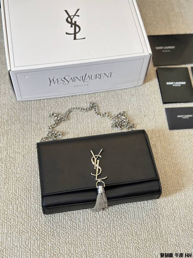 复刻版 牛皮 Ysl 链条包 Kate Chain And Tassel Bag In Textured Leather 最新最佳最实用！这个系列最核心