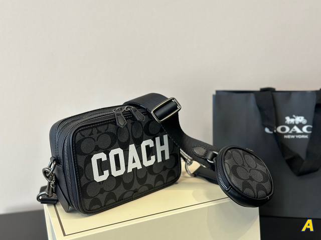 折叠盒 Coach-新款相机包 双拉链隔层设计，分类方便更小尺寸更显精致可调节肩带，随意造型搭配19*12