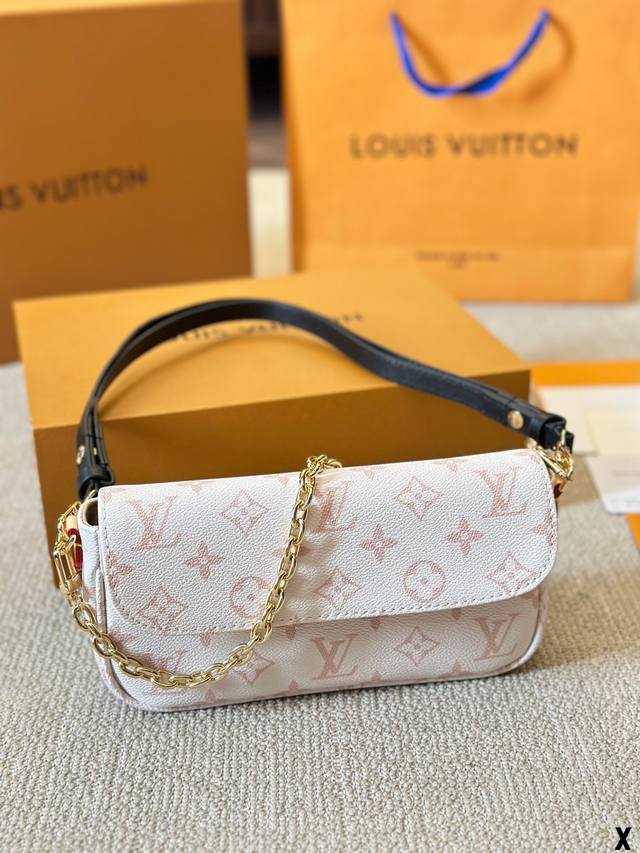 沙丘色 2024新款 Lv 路易威登 Wallet On Chain Ivy腋下包 尺寸22 13Cm