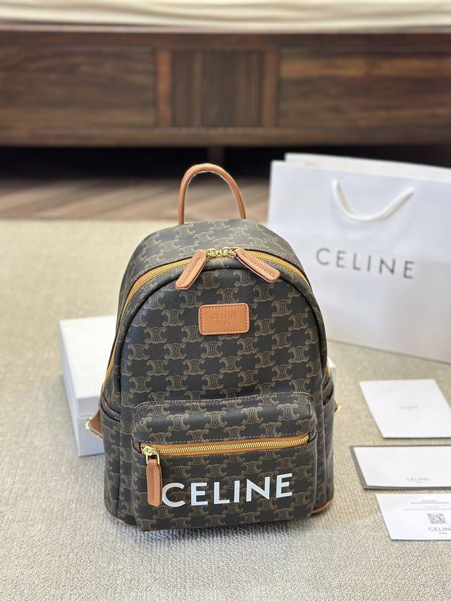 Celine 老花双肩包新品 延续凯旋门 复古斜挎 ， 耐看经典印花一点都不老套 尺寸 24 30Cm