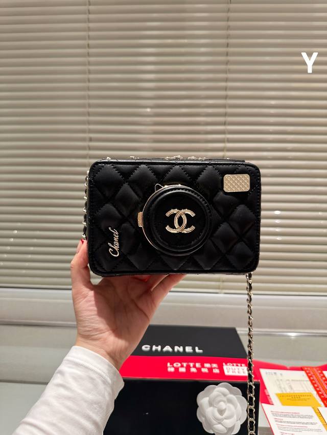 小羊皮 香奈儿24S新款相机包 Camera Bag Vic 限量 香奈儿 Chanel 24Ss 新款相机包 Camera Bag 可斜挎 空间能满足日常容量