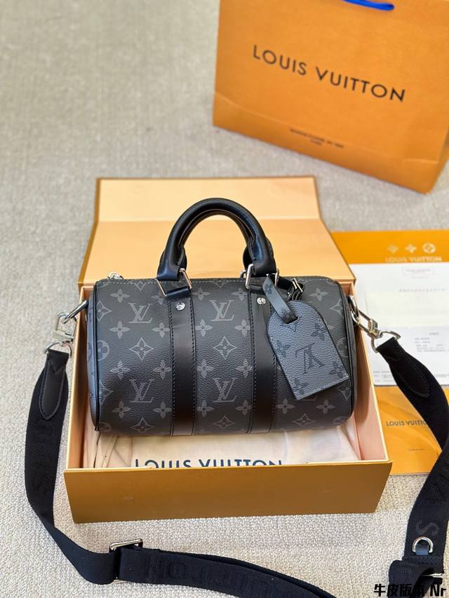 牛皮版本 男帅女飒！！Lv Keepall25 黑武士真的泰裤辣 路易威登 Keepall 25 黑银配色 时髦与酷酷并存 黑色老花有辨识度又低调 City的行