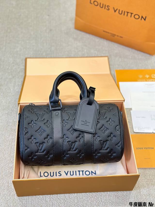 牛皮版本 男帅女飒！！Lv Keepall25 黑武士真的泰裤辣 路易威登 Keepall 25 黑银配色 时髦与酷酷并存 黑色老花有辨识度又低调 City的行