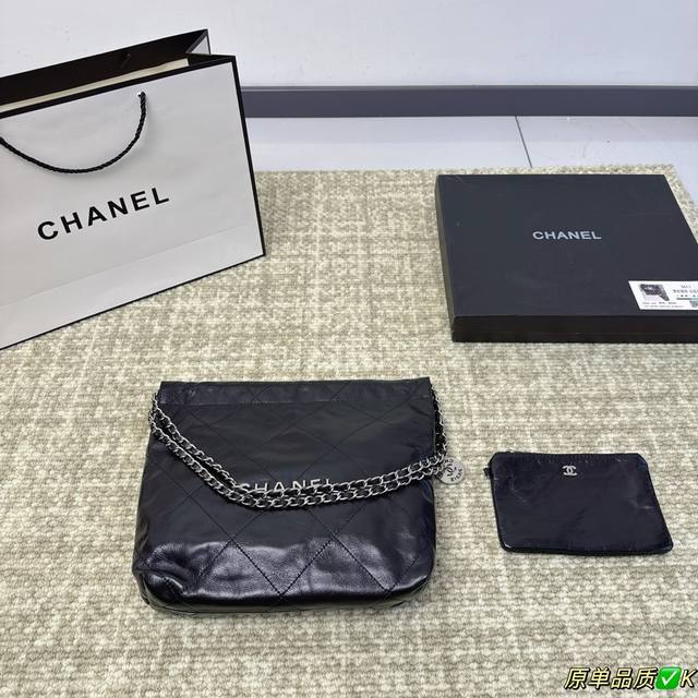 纯皮 Chanel 香奈儿千呼万唤的22Bag 今年火遍全网的垃圾袋 不多说啦直接上现货 搜索 小香家 垃圾袋 尺寸30