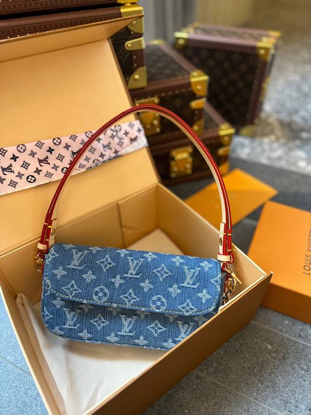 折叠礼盒包装 2024新款 Lv 路易威登 Wallet On Chain Ivy腋下包 麻将包 尺寸22 13Cm - 点击图像关闭