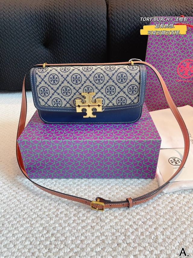 配礼盒 Tory Burch 法棍包好看新品推荐 托里这款包超！级！火！可肩背可斜挎哦！采用最好的五金配件！经典logo！顶级做工！面料采用进口超纤牛皮面料！堪