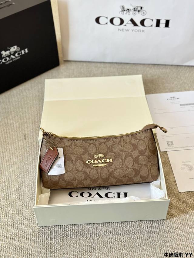 牛皮版本 Coach 新品 Charlotte Shoulder Bag 扑面而来的高级气息 可拆卸皮质肩带和金属链条 美岛 可在手拿包、腋下包、斜挎包之间一秒 - 点击图像关闭