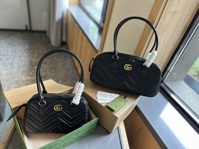 礼盒包装 Gucci 新款 保龄球 腋下包 Marmont 系列新品 皮质超赞 尺寸30Cm 25Cm